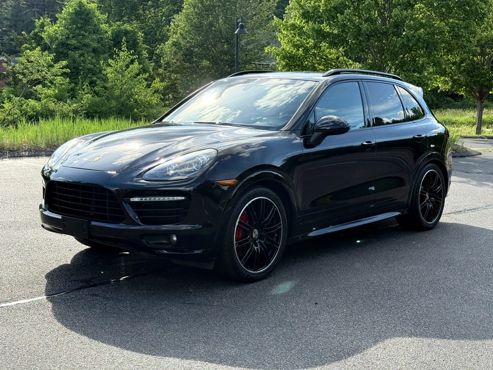 2013 Porsche 958 Cayenne GTS - Image 2 of 31