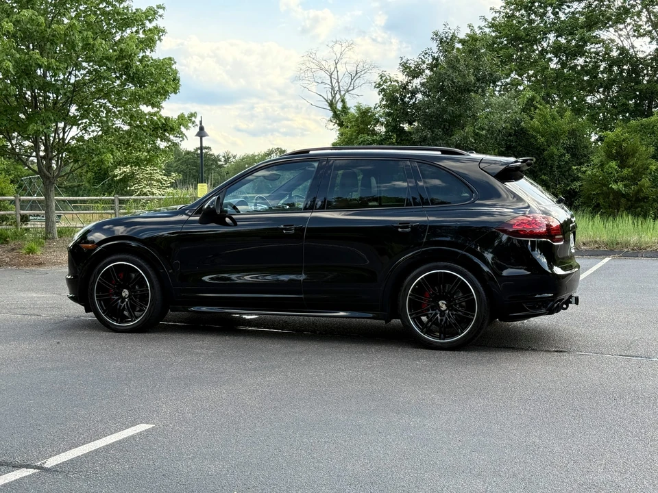2013 Porsche 958 Cayenne GTS - Image 22 of 31