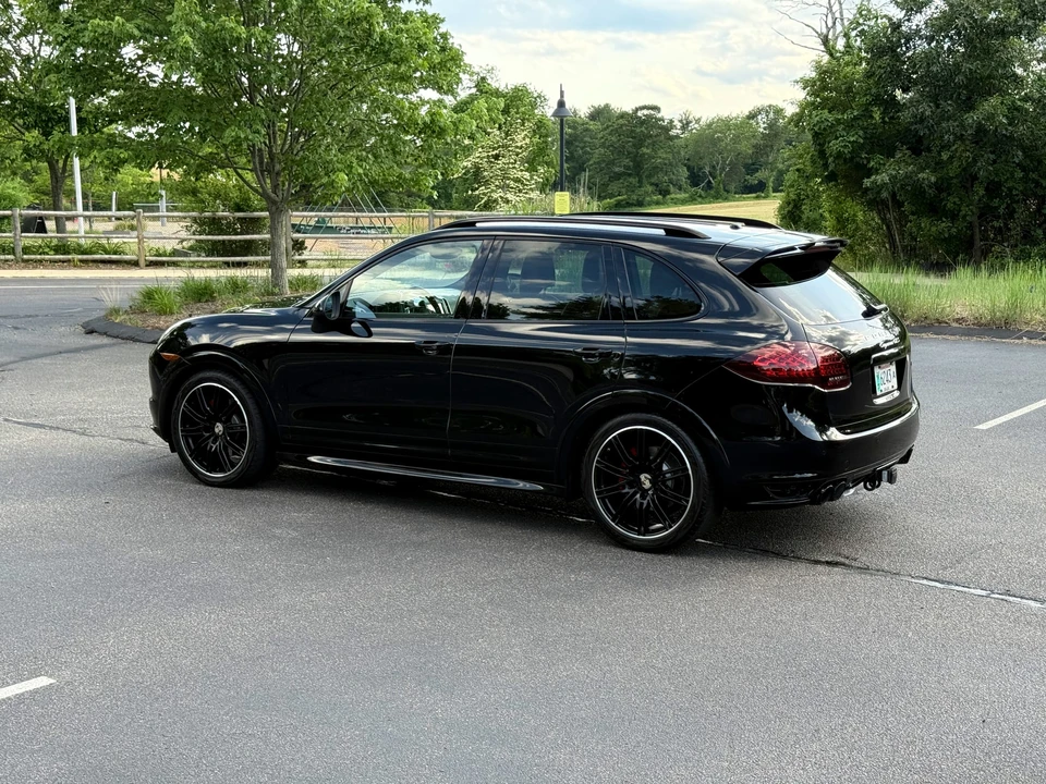 2013 Porsche 958 Cayenne GTS - Image 21 of 31