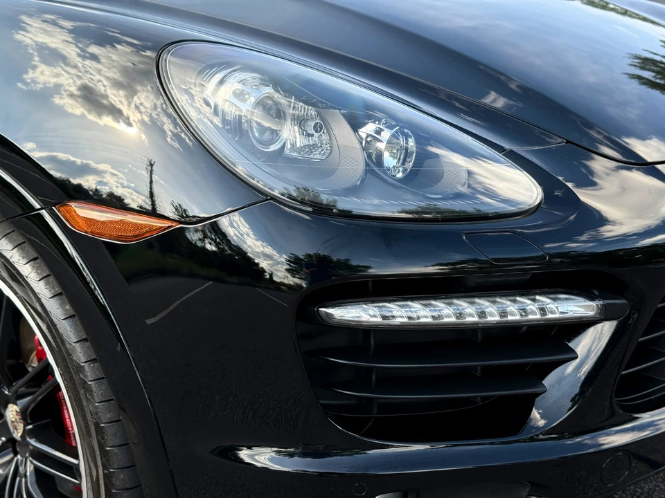 2013 Porsche 958 Cayenne GTS - Image 26 of 31
