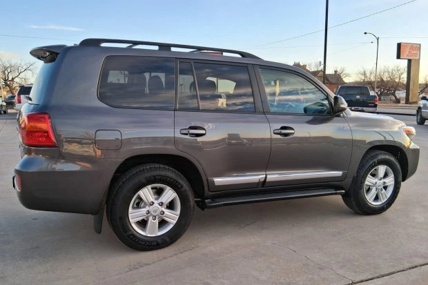 2014 Toyota J200 Land Cruiser - Image 3 of 8