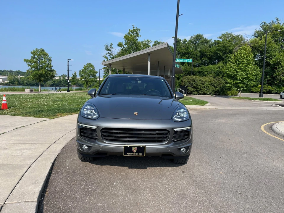 2016 Porsche 958 Cayenne S - Image 3 of 31