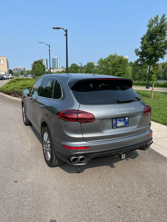 2016 Porsche 958 Cayenne S - Image 21 of 31