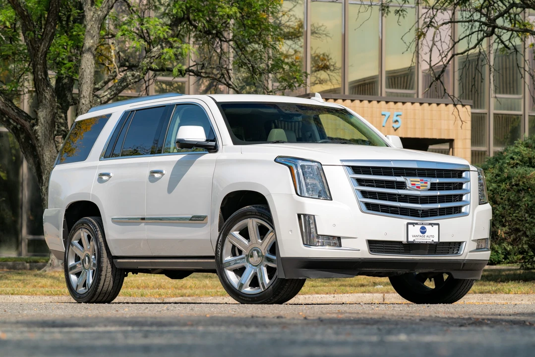 2017 Cadillac Escalade 4th Gen - Image 18 of 31