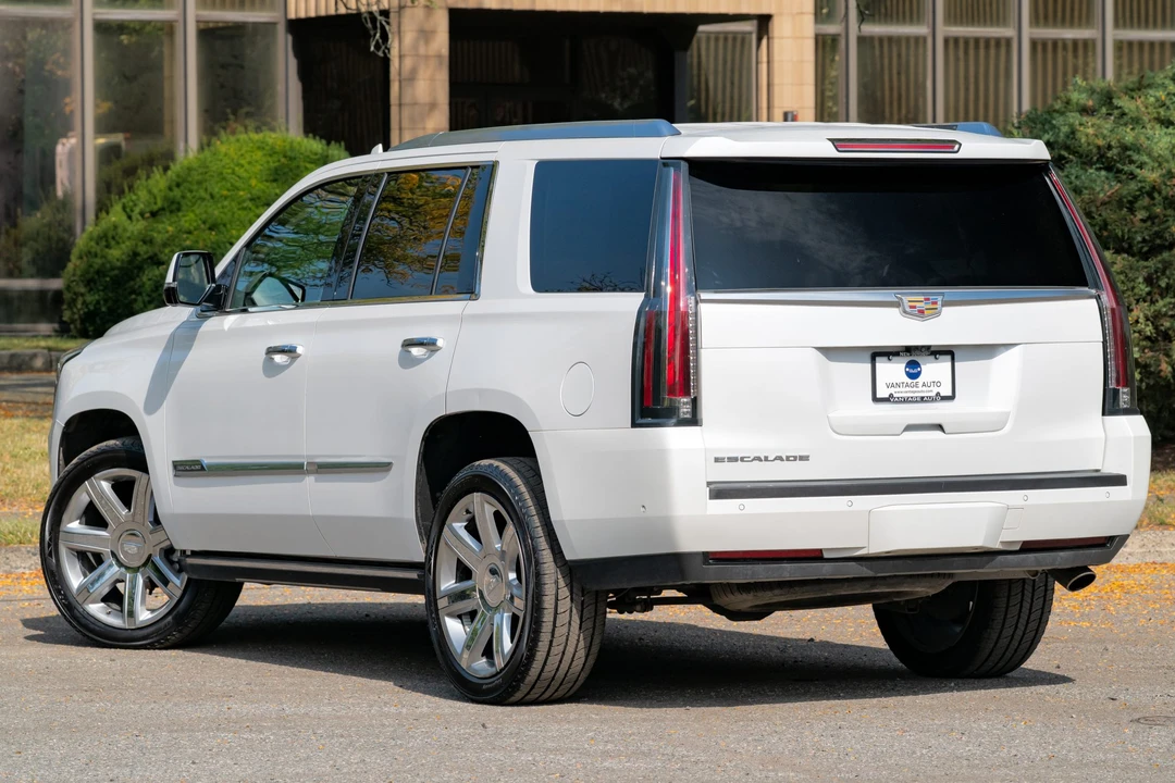 2017 Cadillac Escalade 4th Gen - Image 10 of 31