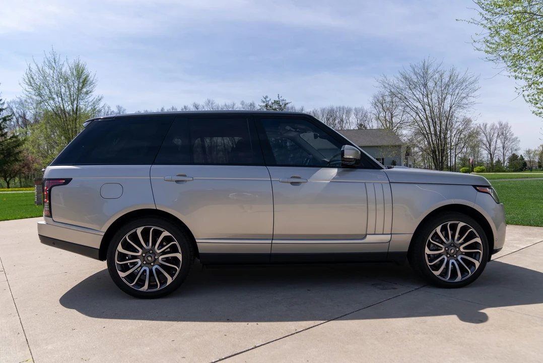 2017 Land Rover Range Rover L405 - Image 21 of 31