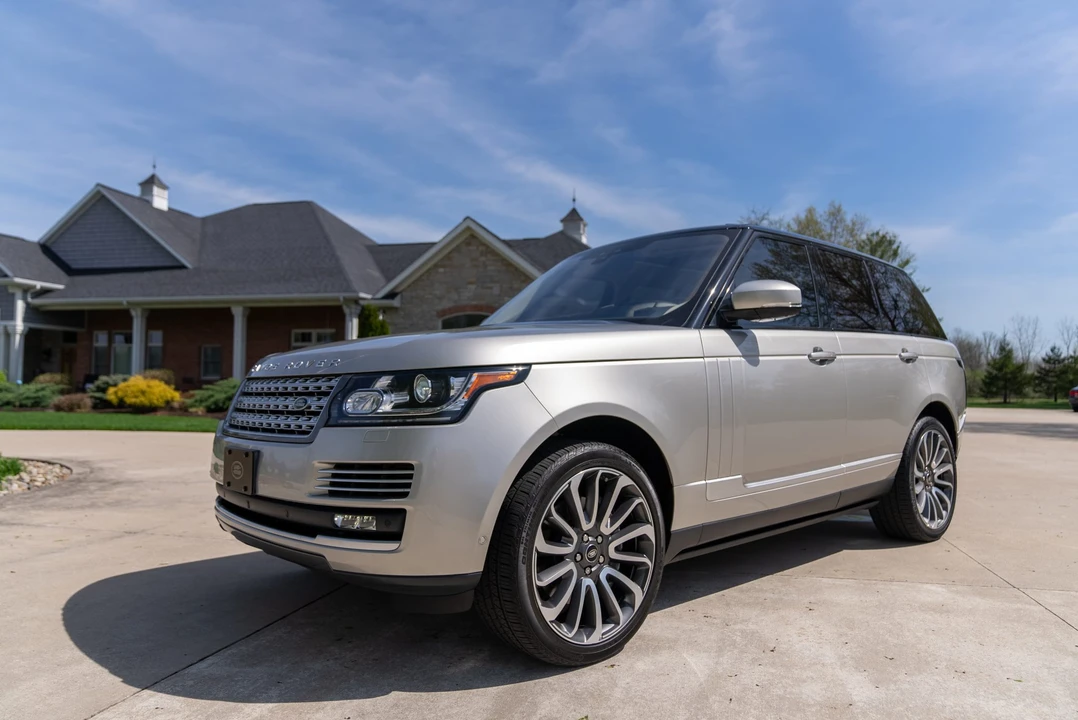2017 Land Rover Range Rover L405 - Image 3 of 31
