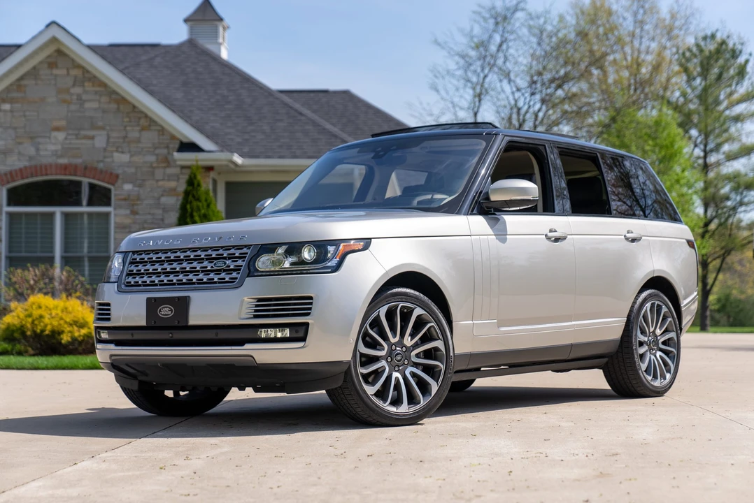 2017 Land Rover Range Rover L405 - Image 4 of 31