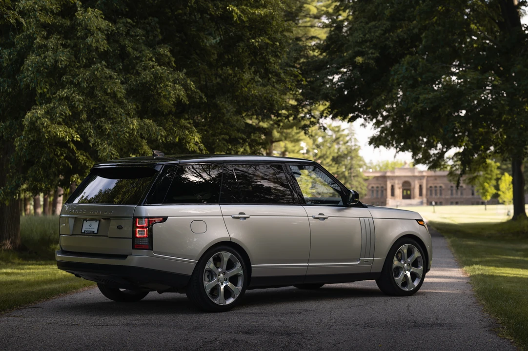 2017 Land Rover Range Rover L405 - Image 15 of 31