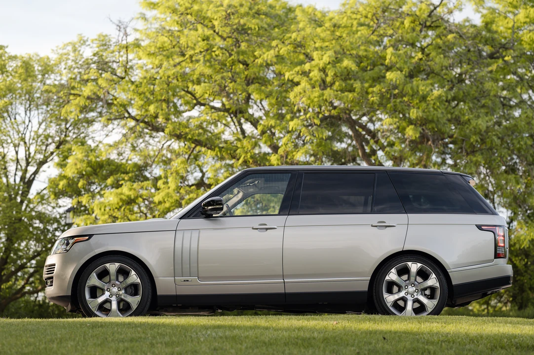 2017 Land Rover Range Rover L405 - Image 9 of 31