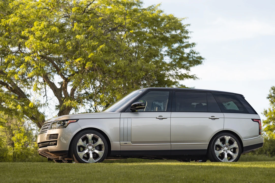 2017 Land Rover Range Rover L405 - Image 7 of 31