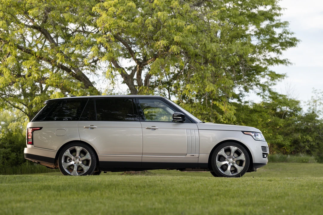 2017 Land Rover Range Rover L405 - Image 19 of 31