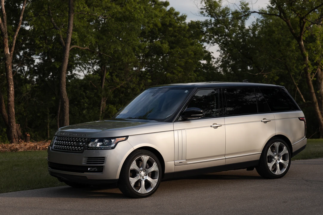 2017 Land Rover Range Rover L405 - Image 5 of 31