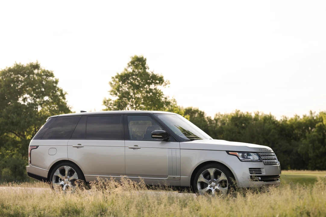 2017 Land Rover Range Rover L405 - Image 24 of 31