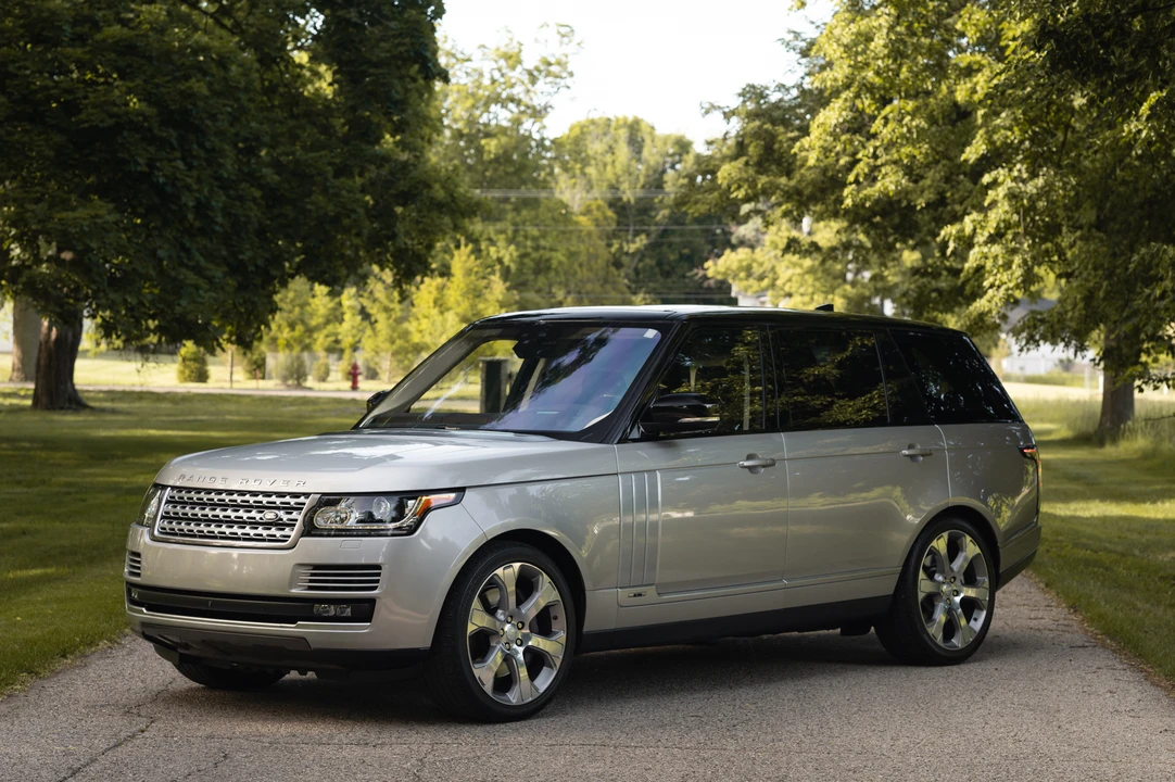 2017 Land Rover Range Rover L405 - Image 4 of 31