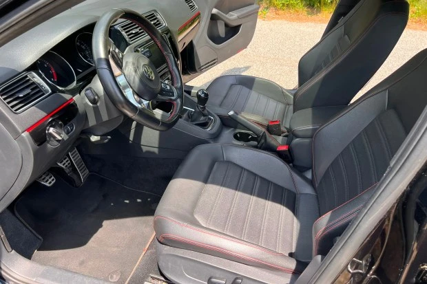 2017 Volkswagen A6 Jetta - Image 4 of 6