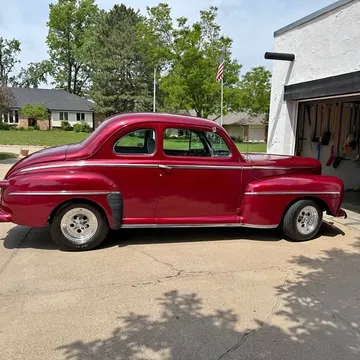 1948 Ford Super Deluxe Coupe