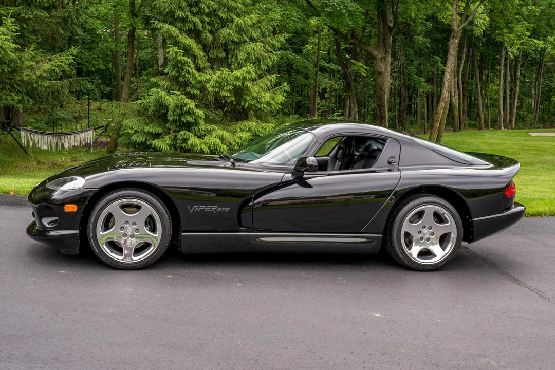 2000 Dodge Viper GTS 2nd Gen - Image 8 of 31
