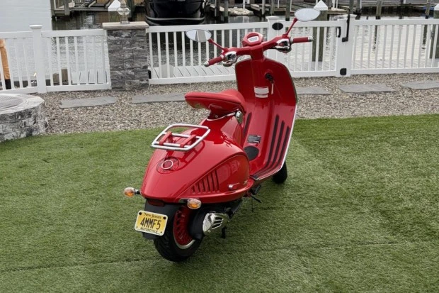 2018 Vespa Sei & PX & ET & LX & GT - Image 2 of 7