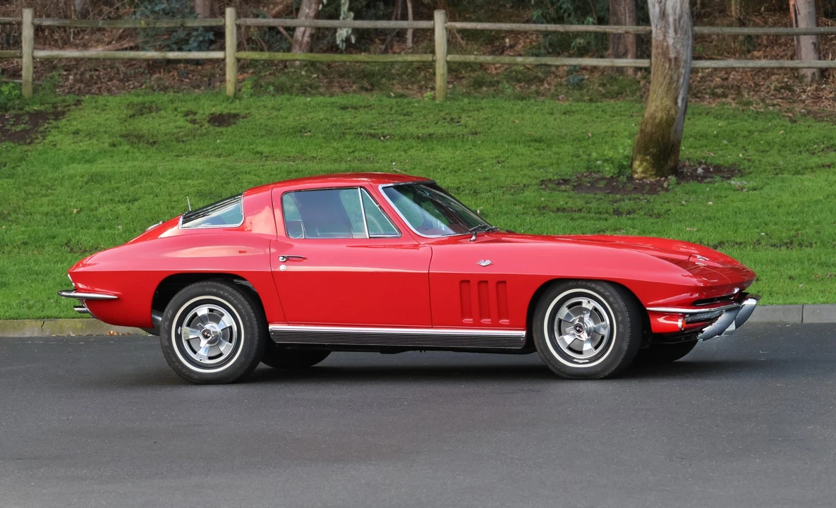 1966 Chevrolet Corvette C2 - Image 12 of 31