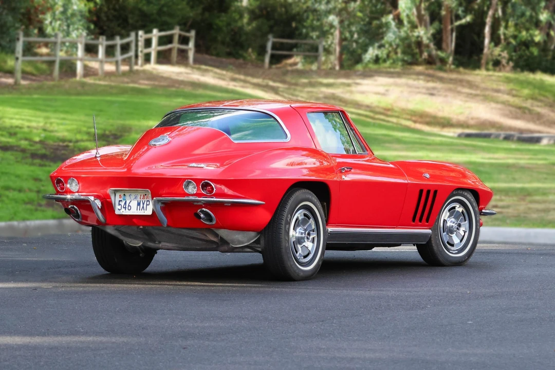 1966 Chevrolet Corvette C2 - Image 10 of 31