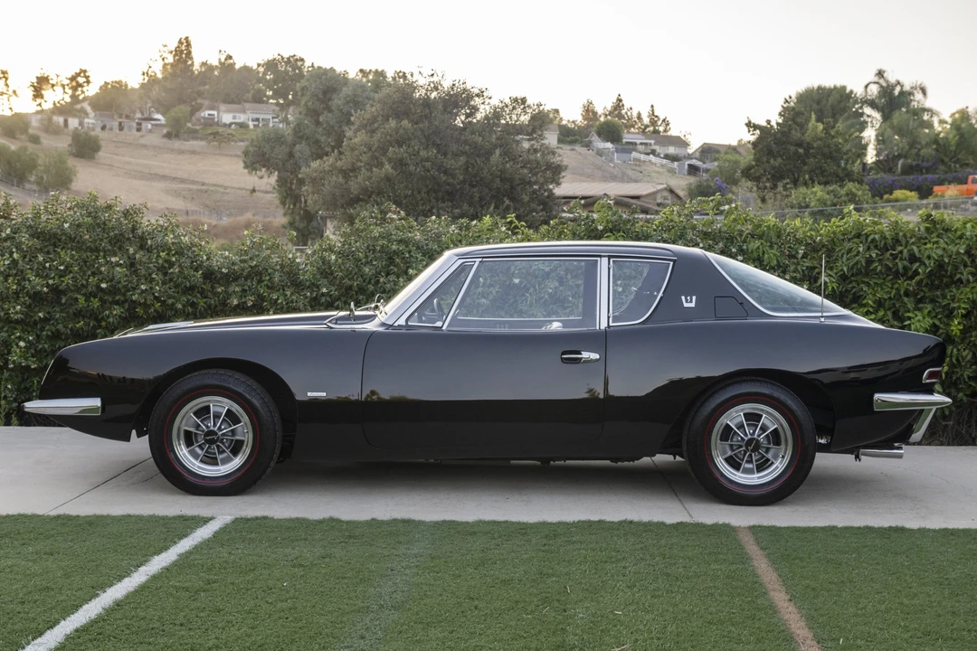 1963 Studebaker Avanti - Image 8 of 31