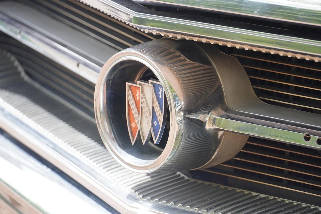 1964 Buick Wildcat - Image 18 of 31