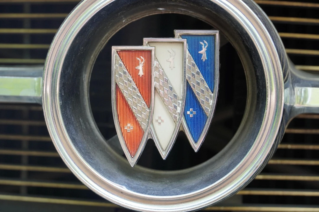 1964 Buick Wildcat - Image 17 of 31