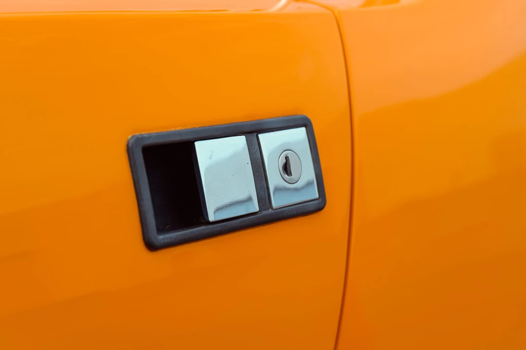 1974 DeTomaso Pantera - Image 26 of 31