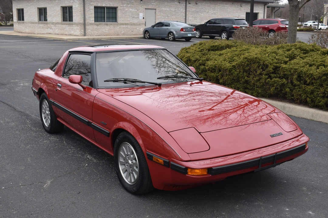 1985 Mazda RX-7 SA & FB - Image 10 of 31
