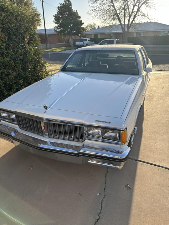 1986 Pontiac Parisienne - Image 4 of 31