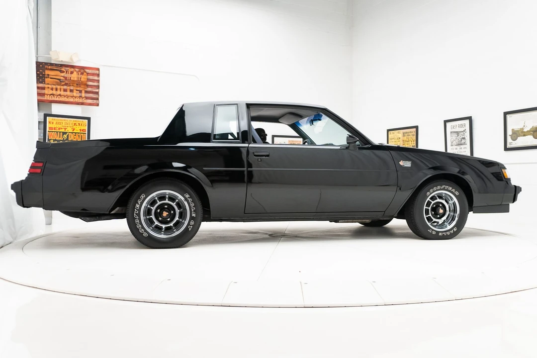 1987 Buick Grand National - Image 26 of 31