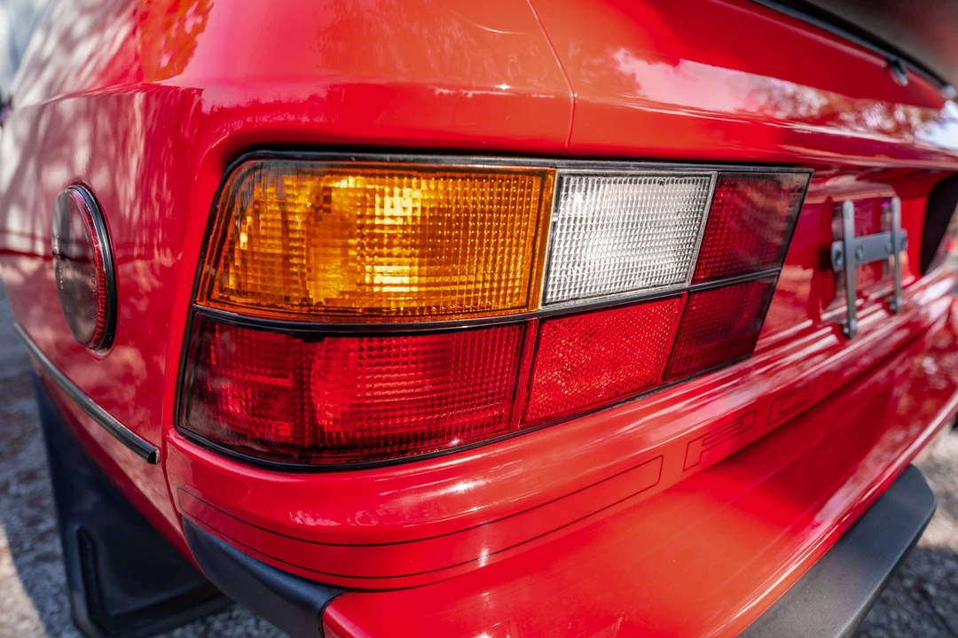 1987 Porsche 924 S - Image 21 of 31