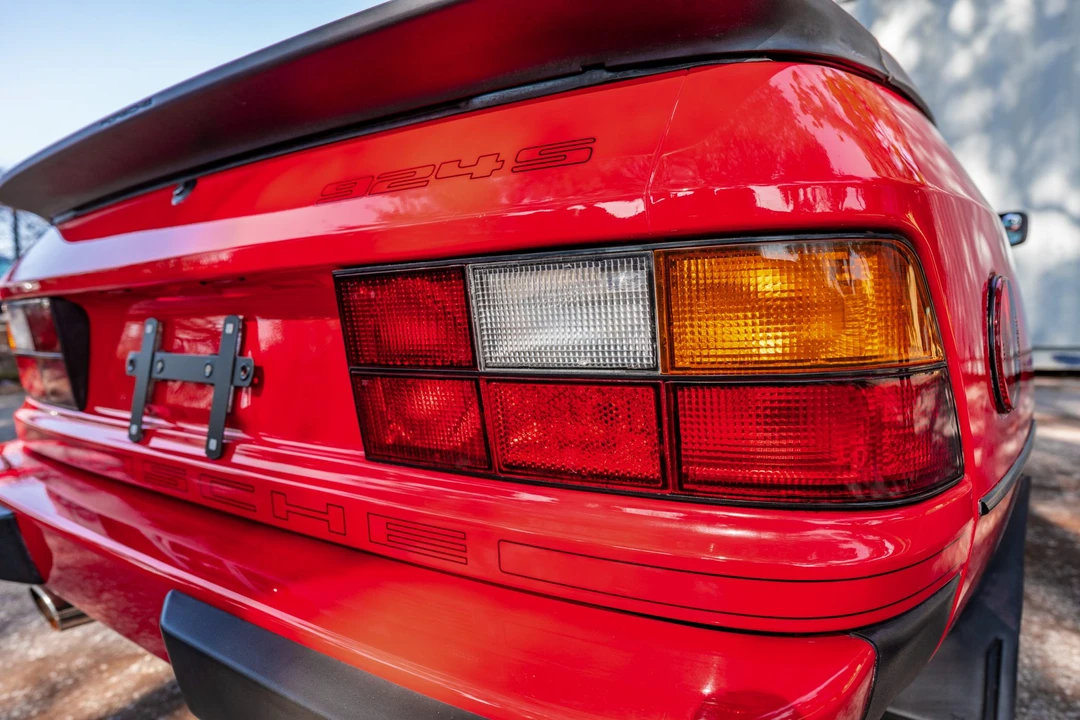 1987 Porsche 924 S - Image 23 of 31