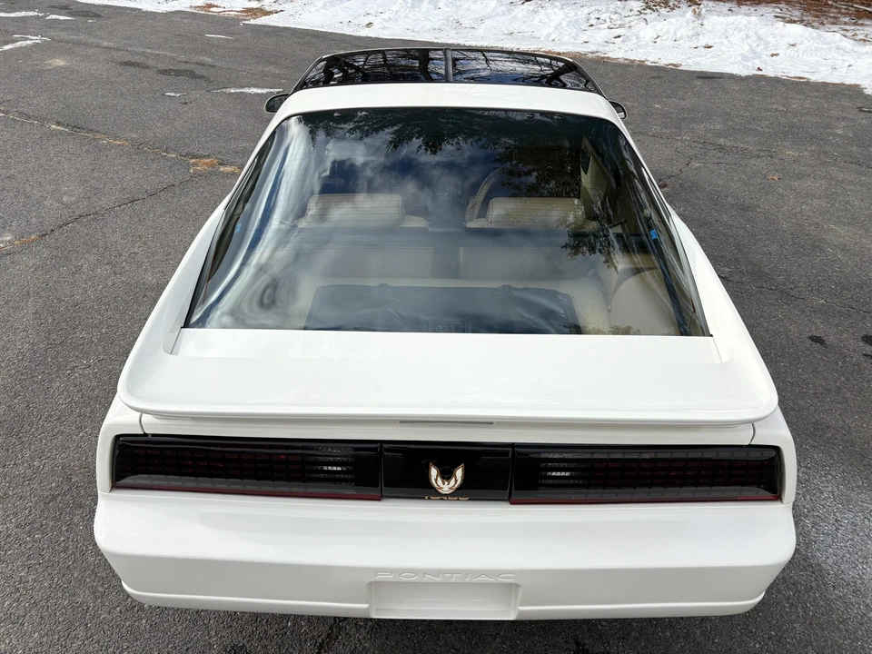 1989 Pontiac Firebird Trans Am 3rd Gen - Image 22 of 31