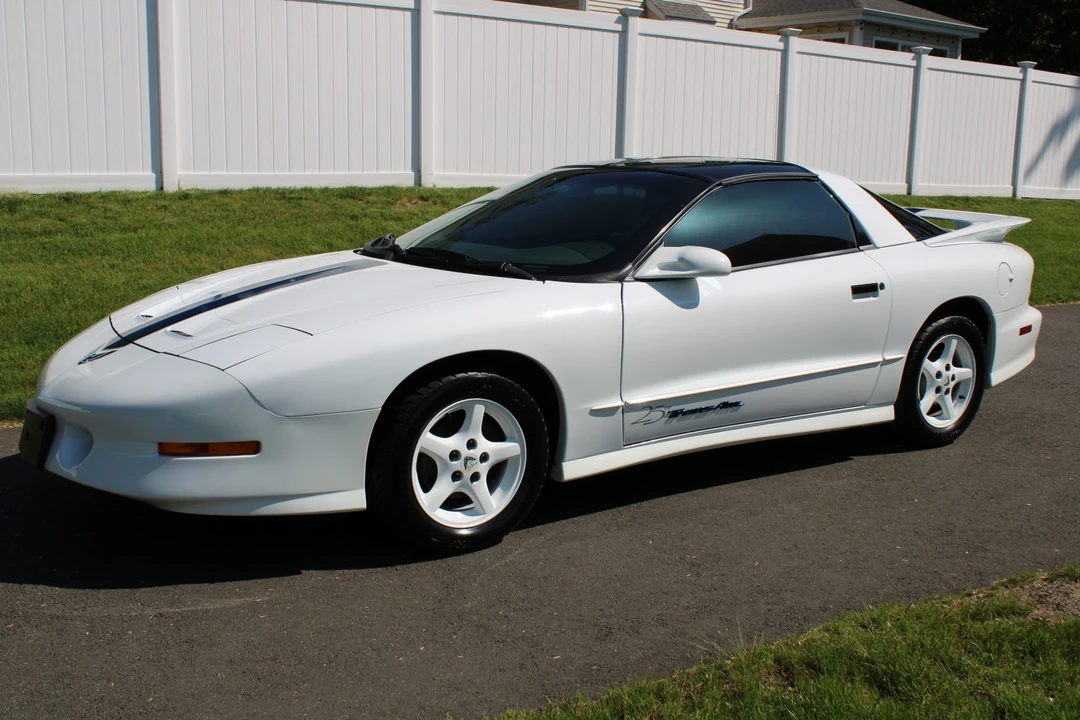 1994 Pontiac Firebird Trans Am 4th Gen - Image 4 of 31