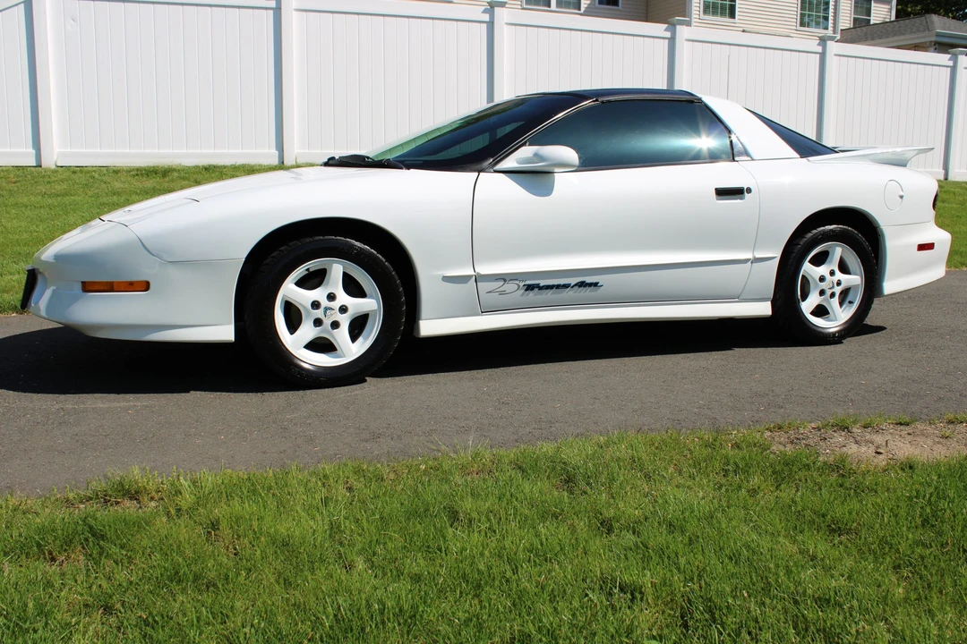 1994 Pontiac Firebird Trans Am 4th Gen - Image 6 of 31