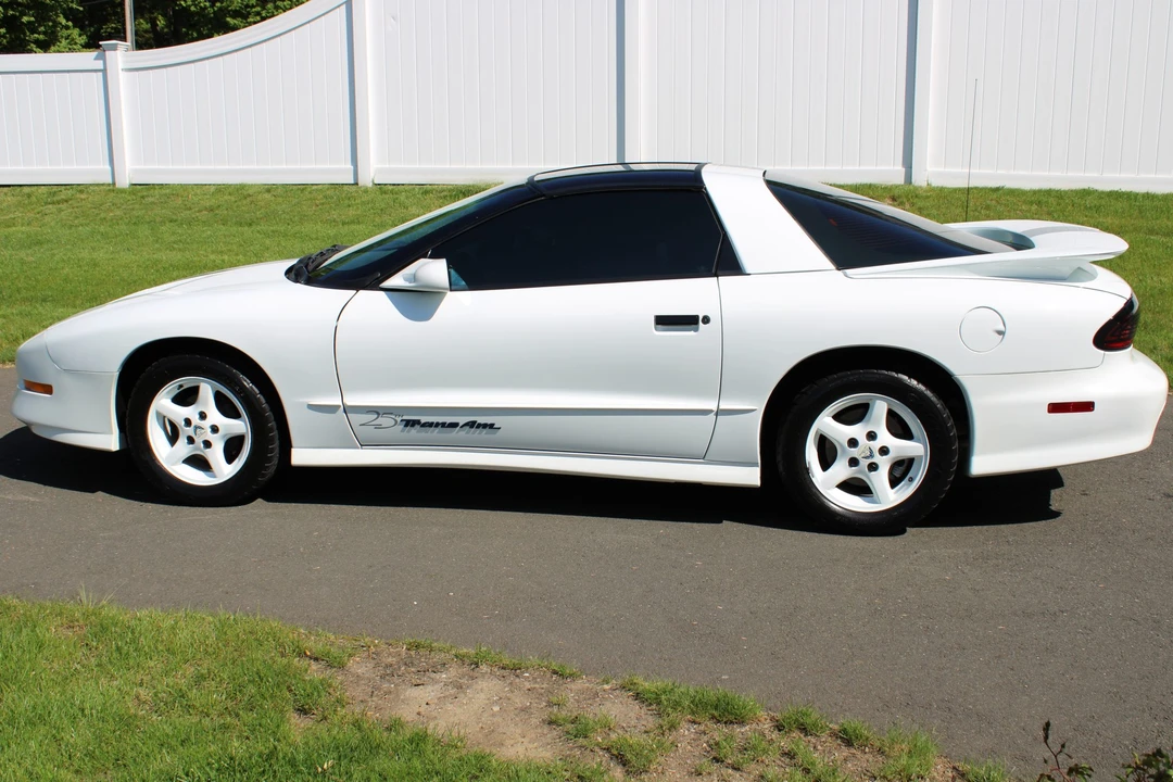 1994 Pontiac Firebird Trans Am 4th Gen - Image 9 of 31