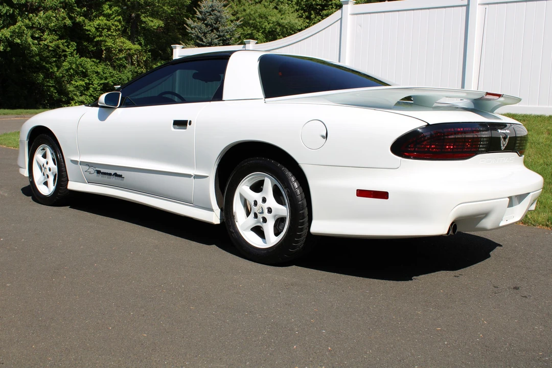 1994 Pontiac Firebird Trans Am 4th Gen - Image 11 of 31