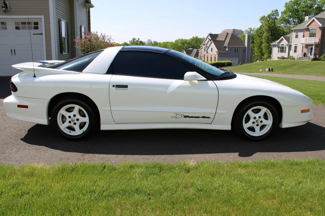 1994 Pontiac Firebird Trans Am 4th Gen - Image 28 of 31
