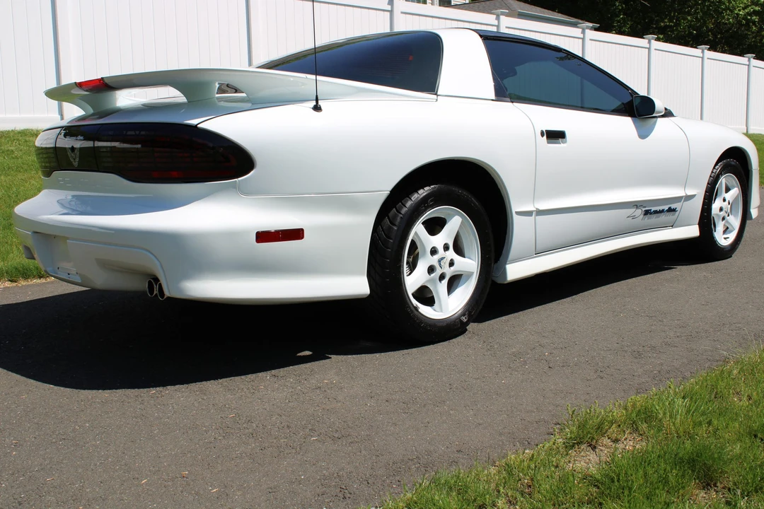 1994 Pontiac Firebird Trans Am 4th Gen - Image 20 of 31