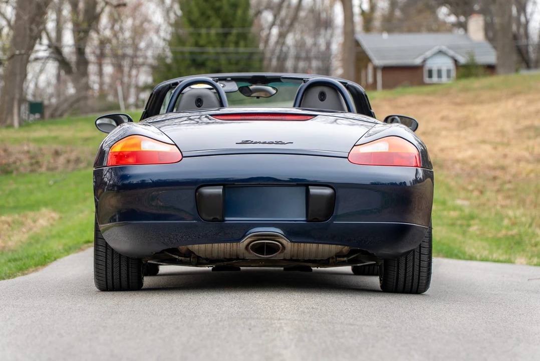 2000 Porsche 986 Boxster - Image 9 of 31