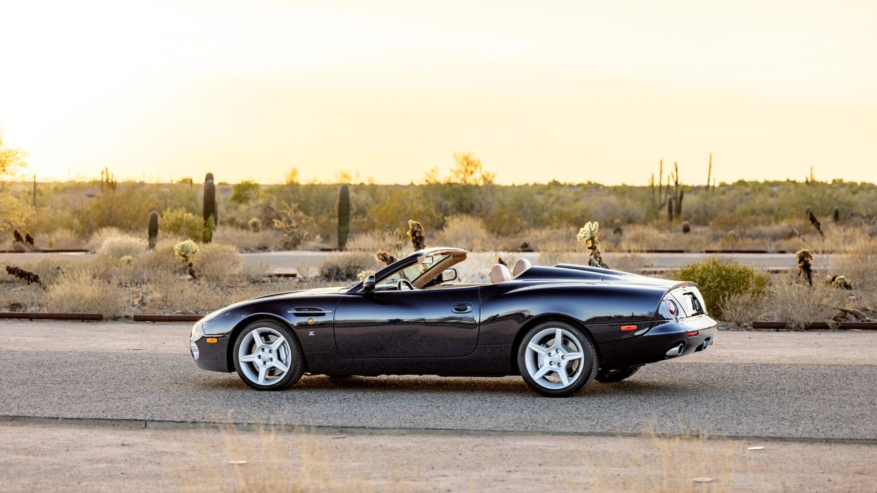 2003 Aston Martin DB AR1 - Image 30 of 31