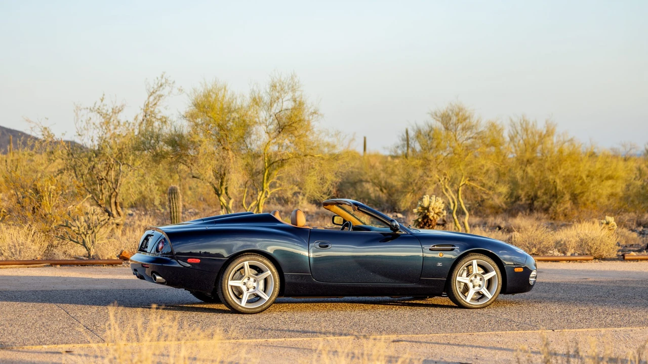 2003 Aston Martin DB AR1 - Image 15 of 31