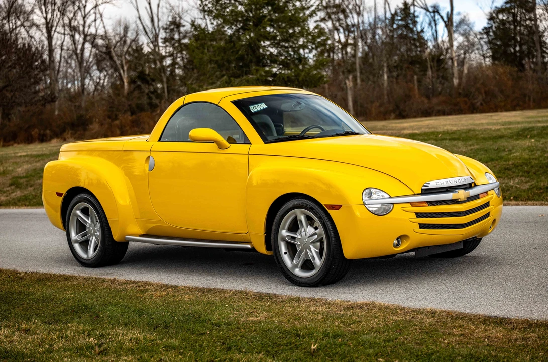 2004 Chevrolet SSR - Image 17 of 31