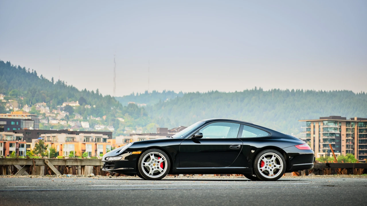 2006 Porsche 997 Carrera S - Image 10 of 31