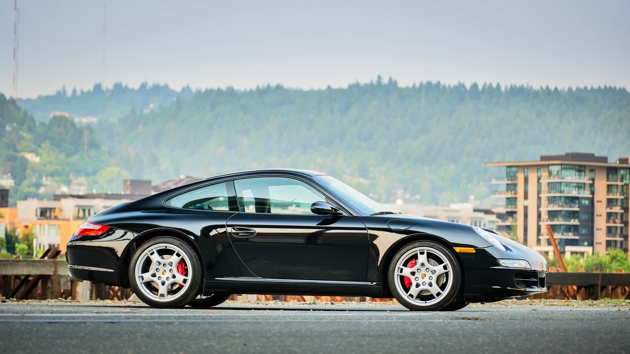 2006 Porsche 997 Carrera S - Image 12 of 31