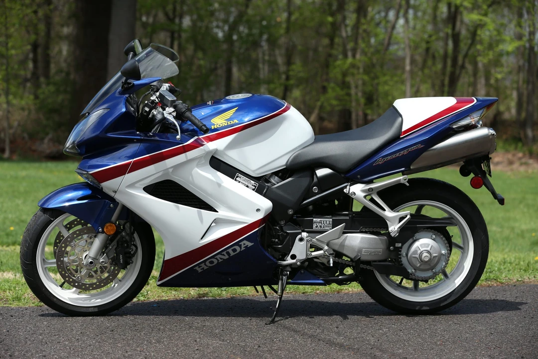 2007 Honda VF & VFR - Image 2 of 31