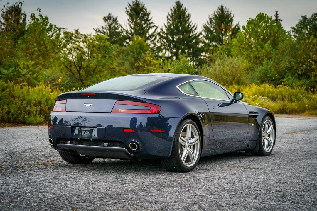 2009 Aston Martin V8 Vantage (2006-2017) - Image 11 of 31