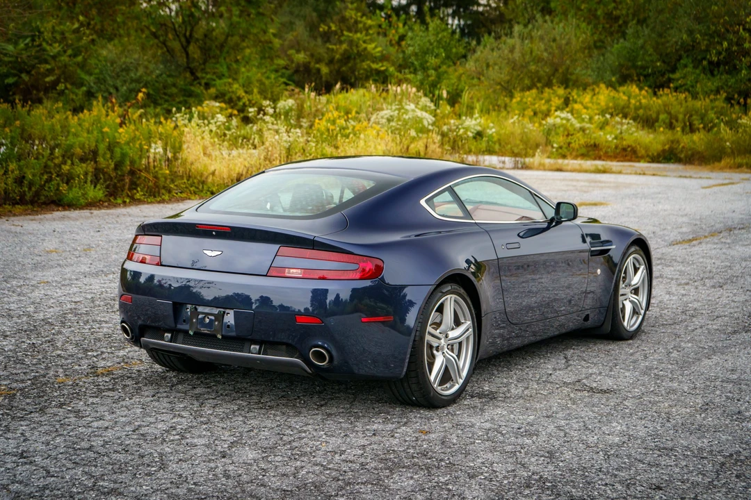2009 Aston Martin V8 Vantage (2006-2017) - Image 12 of 31